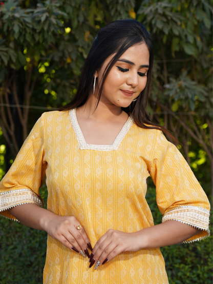 GLOWING SUNSHINE PEARL KURTA SET