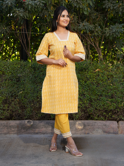 GLOWING SUNSHINE PEARL KURTA SET