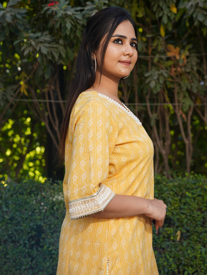 GLOWING SUNSHINE PEARL KURTA SET